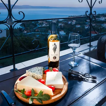 Seacrest * Volos